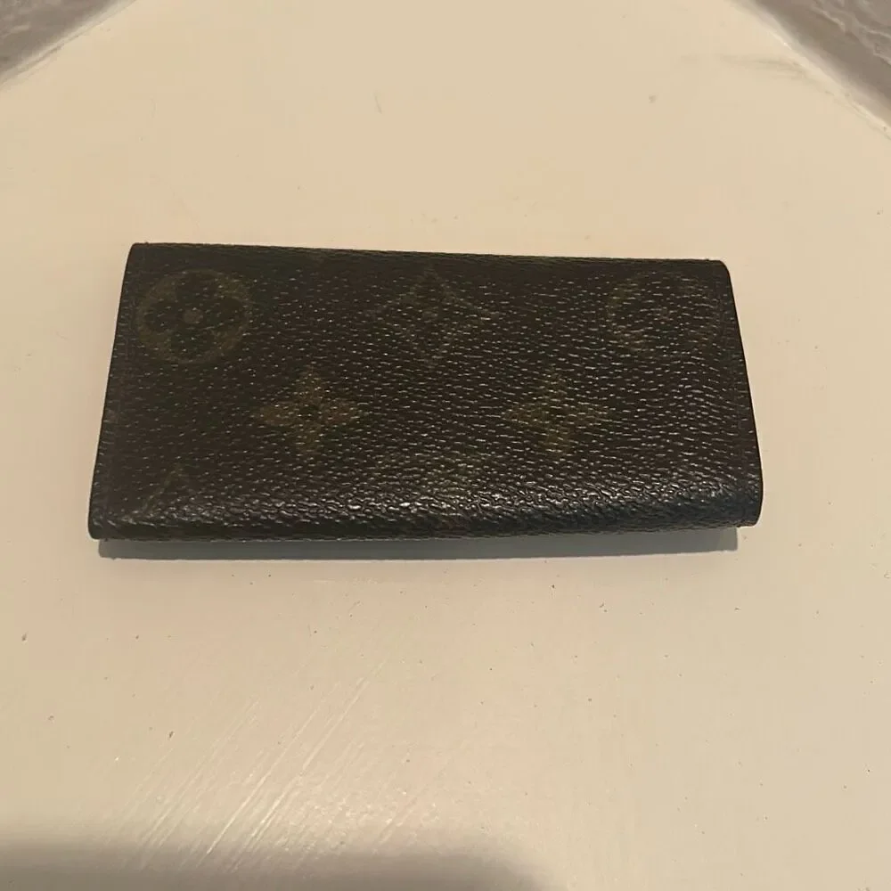 Louis Vuitton Monogram Key Holder Case Brown Coated LV Logo Print 4 Key Luxury